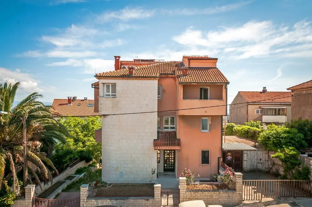 Apartments Zuvela Split