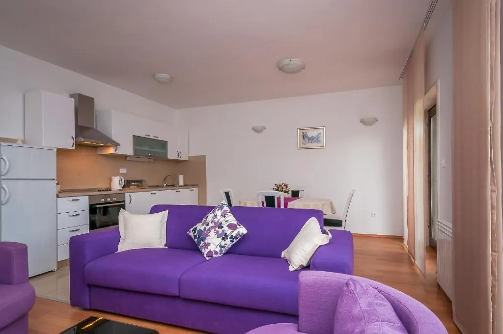 Apartments Zuvela Split
