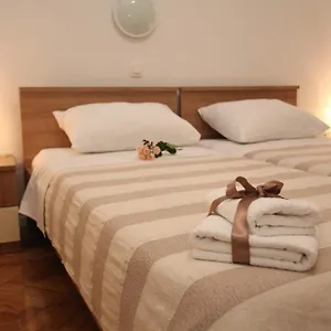 Vincent Apt. In Old Town Centre Apartment Zadar