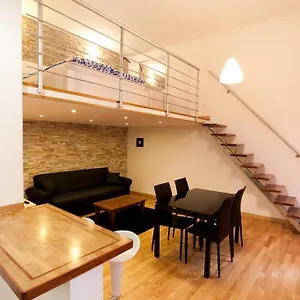 10-house.inbudapesthotels.com/