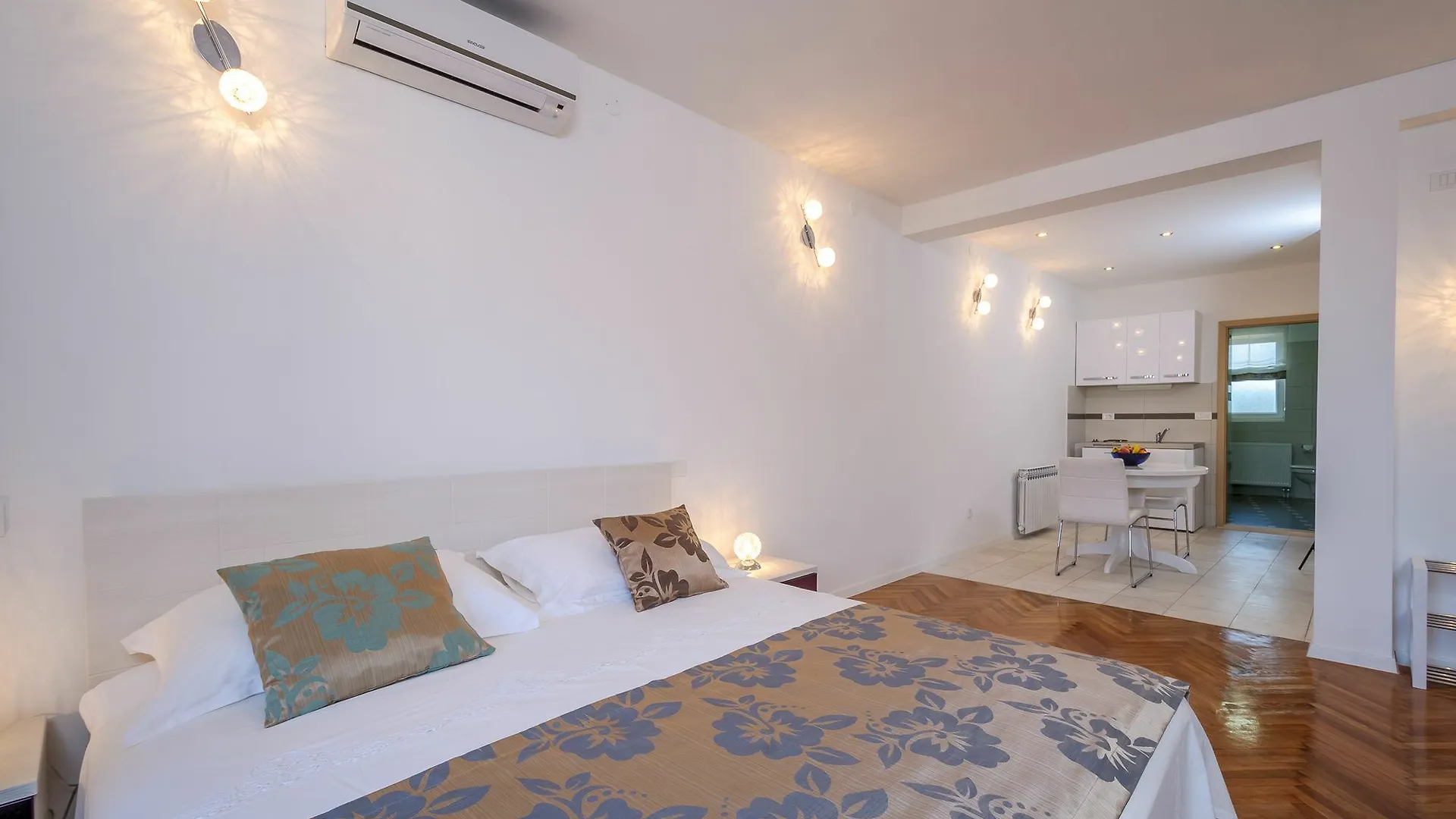 Apartments Zuvela Split
